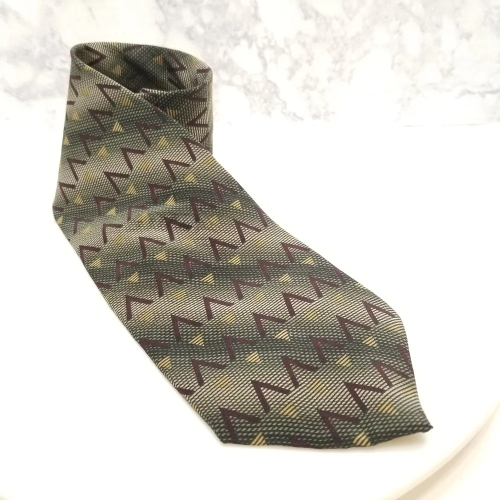 Bill Blass Black Label 100% Silk Tie‎ Green Print